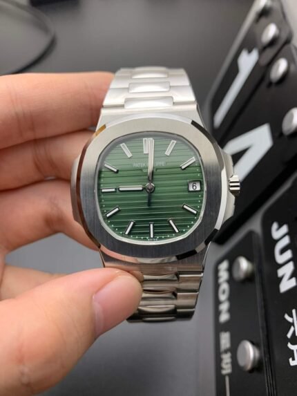 PATEK-PHILIPPE_107