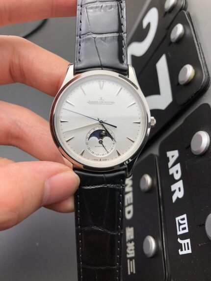 JAEGER-LECOULTER_107